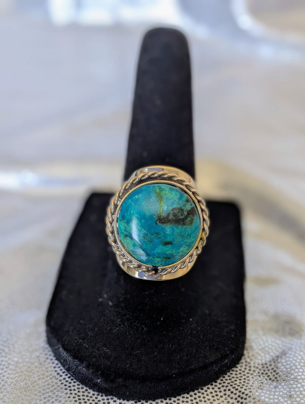 Round Stone Adjustable Metal Ring