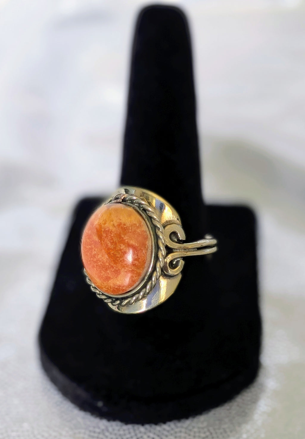 Round Stone Adjustable Metal Ring